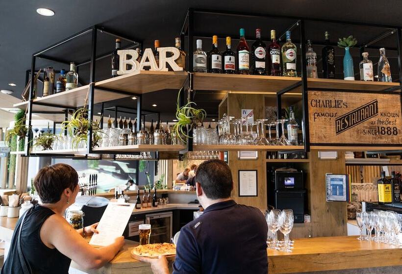 בית מלון כפרי Ibis Gonesse