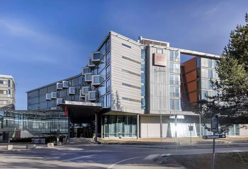 Hotelli Radisson Red , Oslo Airport
