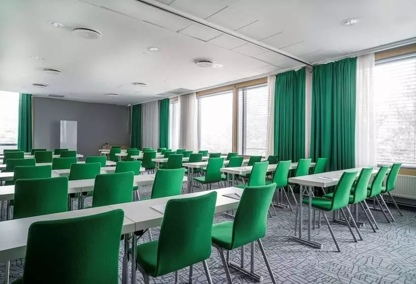 Hotelli Radisson Red , Oslo Airport