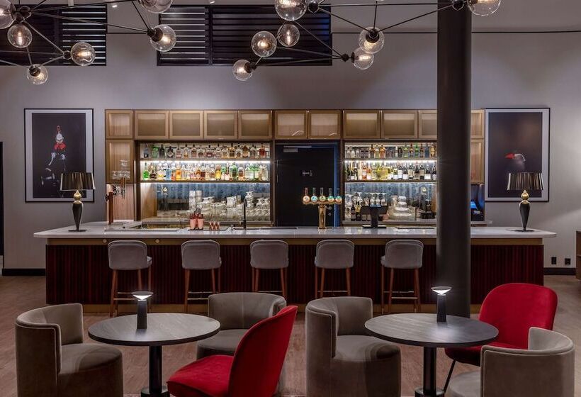 Hotel Radisson Red , Oslo Airport