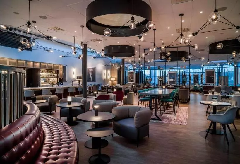 Hotelli Radisson Red , Oslo Airport