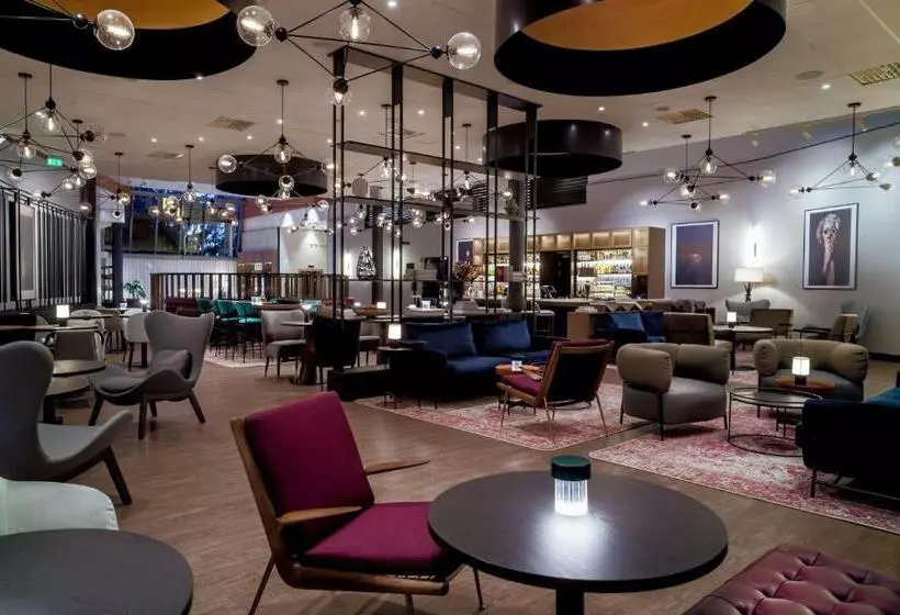 Hotelli Radisson Red , Oslo Airport