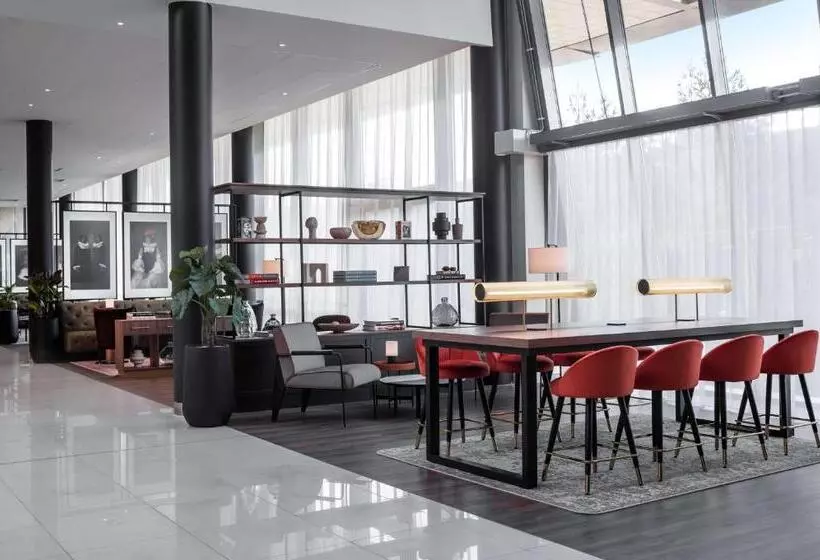 Hotelli Radisson Red , Oslo Airport