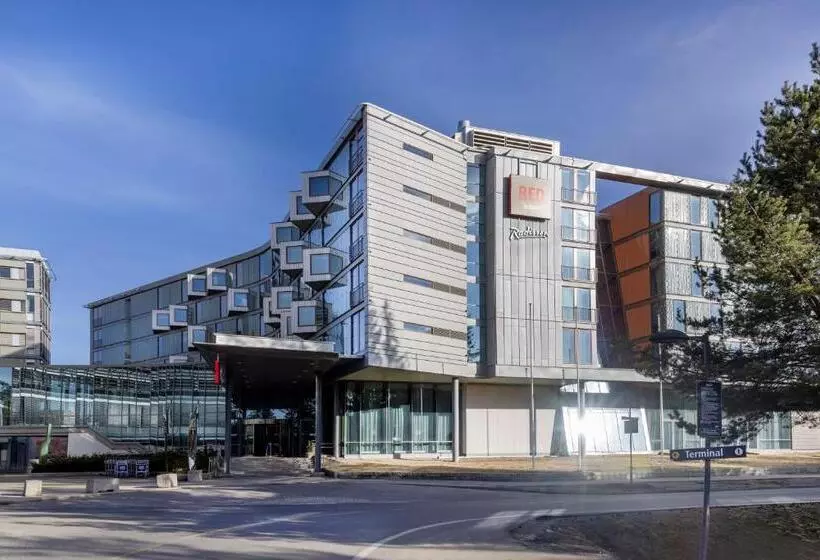 Hotelli Radisson Red , Oslo Airport