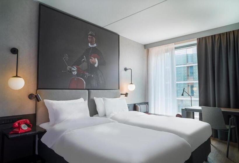 Hotel Radisson Red , Oslo Airport