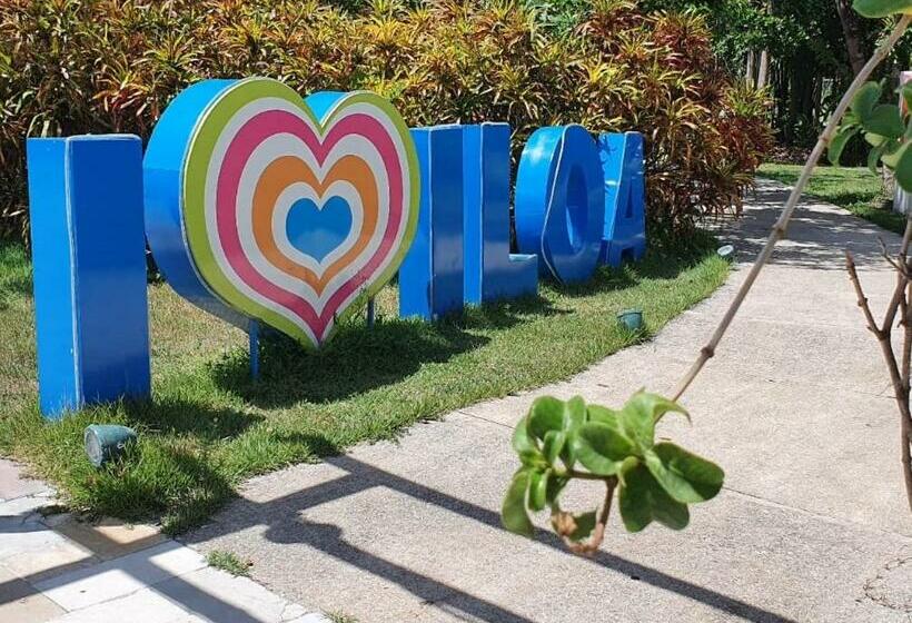 استراحتگاه Iloa Condo