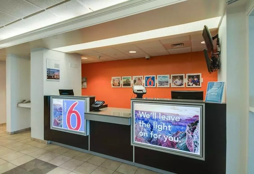 Motel 6 Brownsville, Tx