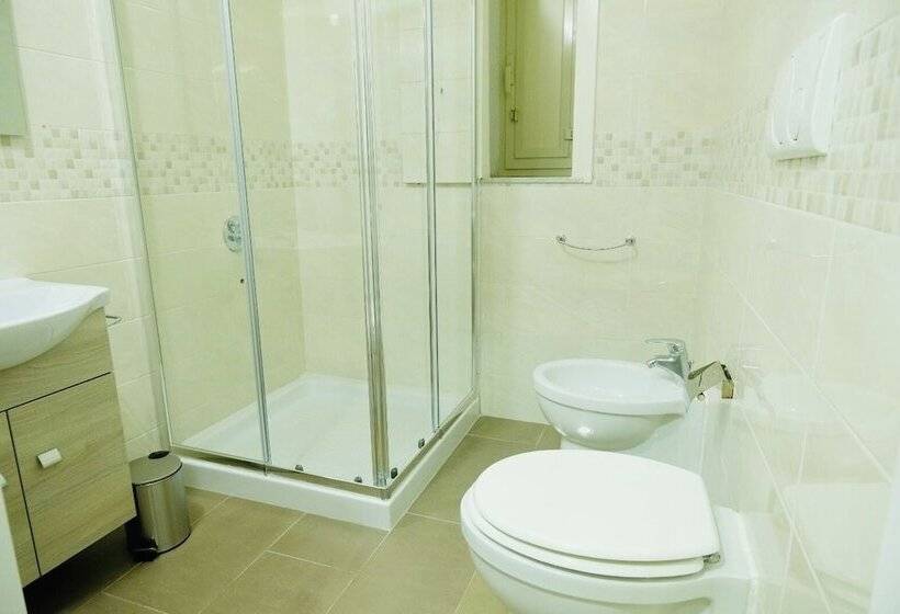 پانسیون Queen 20   Privates Duomo