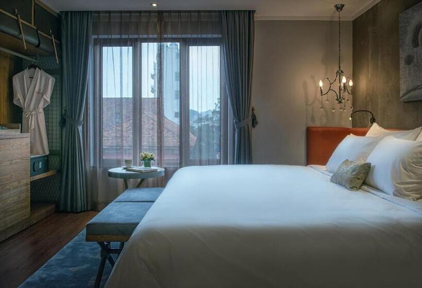 Bespoke Trendy Hotel Hanoi