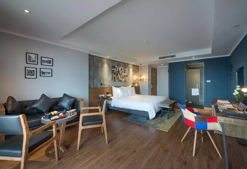 Bespoke Trendy Hotel Hanoi