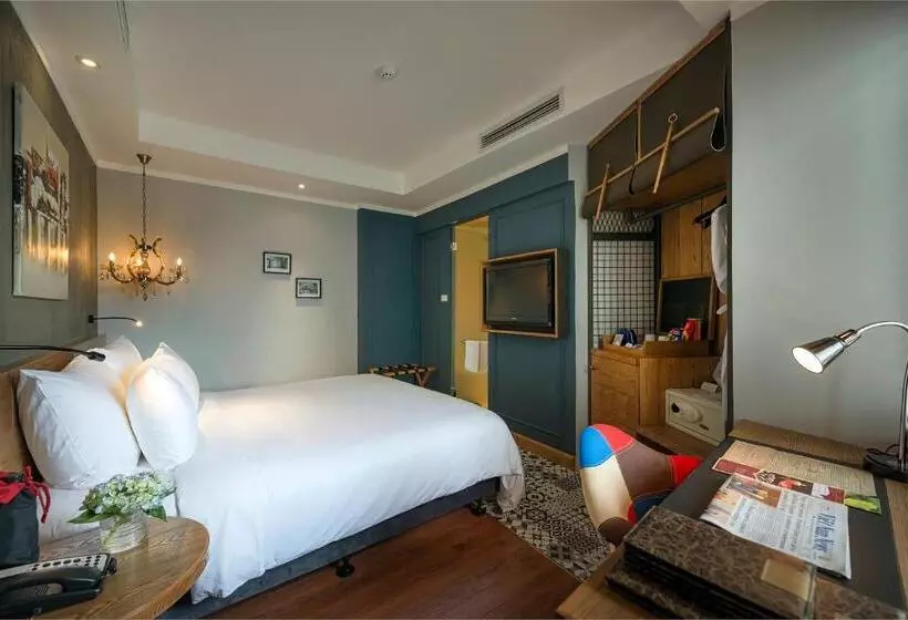 Bespoke Trendy Hotel Hanoi
