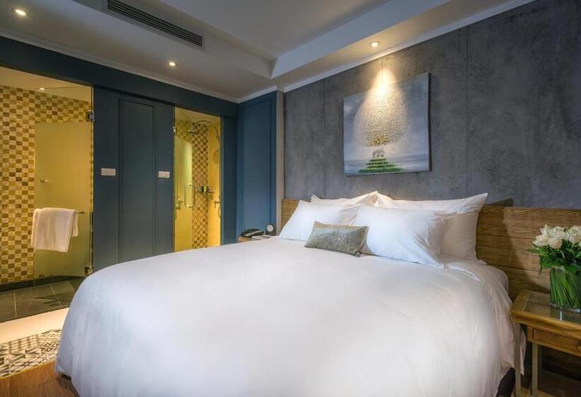 Bespoke Trendy Hotel Hanoi