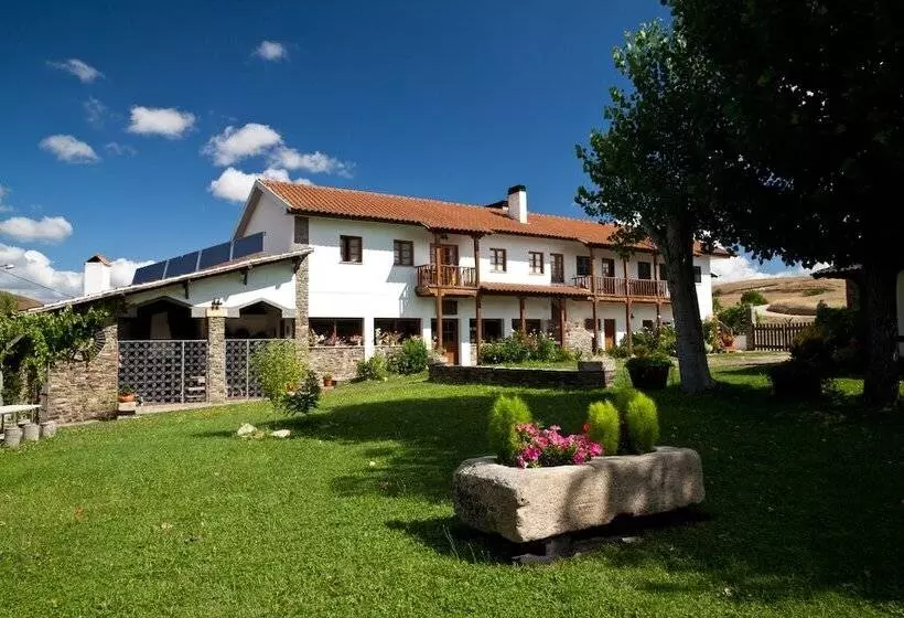 ホテル A. Montesinho Turismo