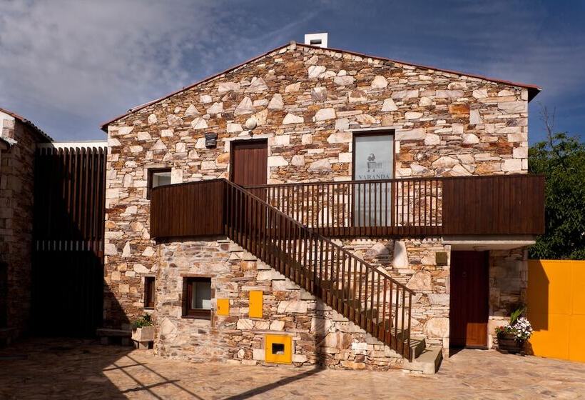 فندق A. Montesinho Turismo