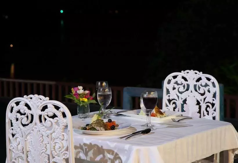 호텔 Arawan Krabi Beach Resort