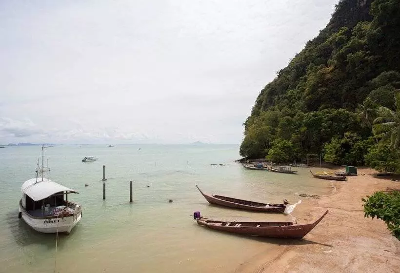 호텔 Arawan Krabi Beach Resort