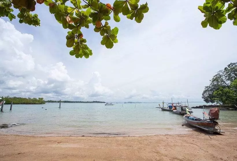 호텔 Arawan Krabi Beach Resort