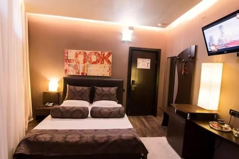 Отель Belvedere