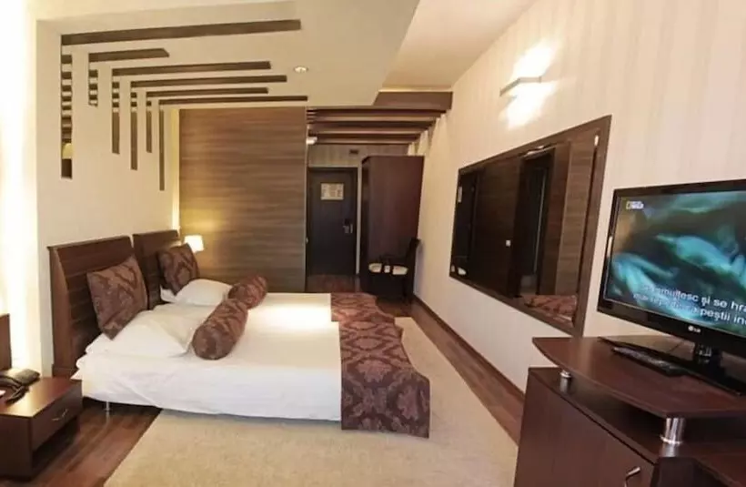 Отель Belvedere