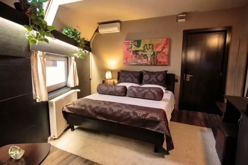 Отель Belvedere