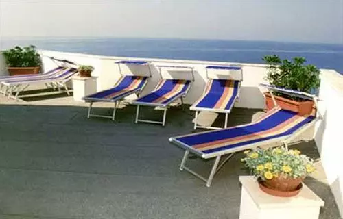 ホテル Della Punta