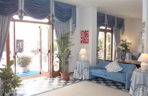 ホテル Della Punta