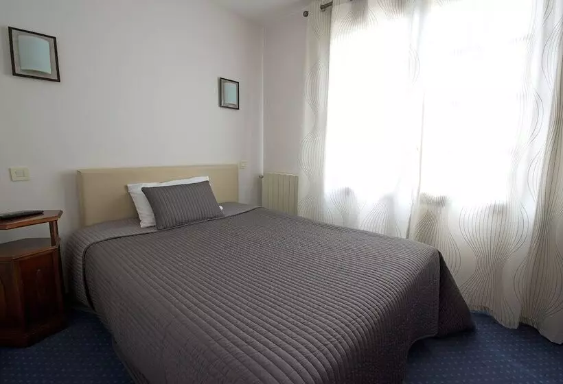 Отель Hôtel Côté Ventoux