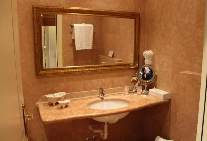 酒店 La Dolce Vita