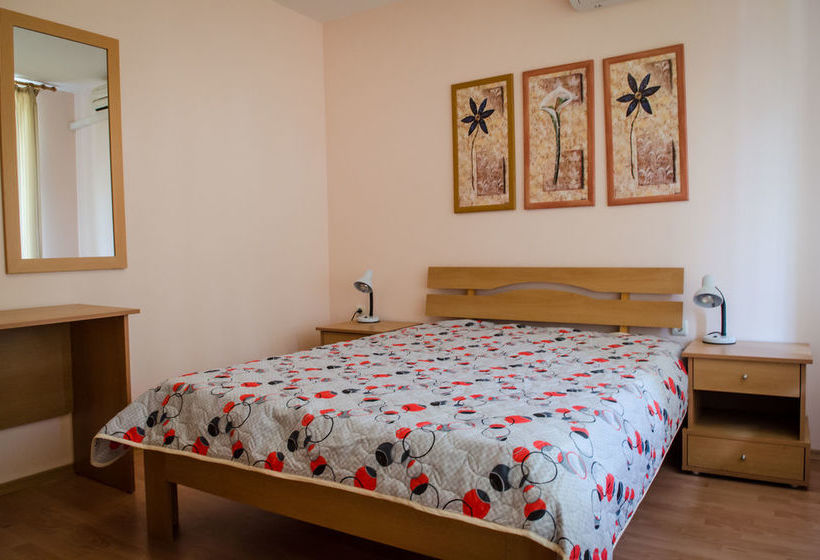 فندق Nessebar Fort Club