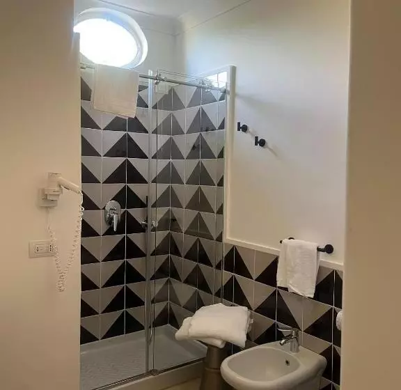 هتل Orsa Maggiore