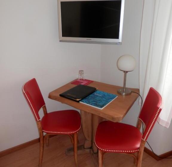 בית מלון כפרי Palazzo Mysanus Samedan