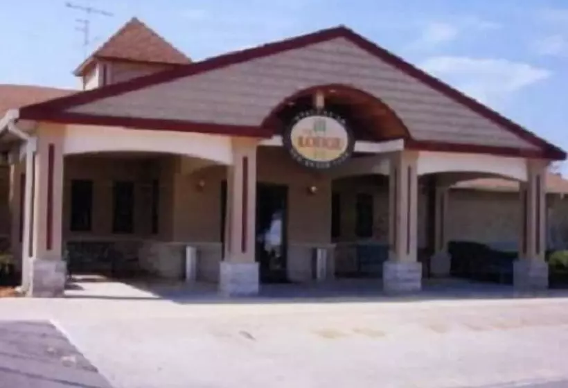 فندق Red Shoes Rv Park