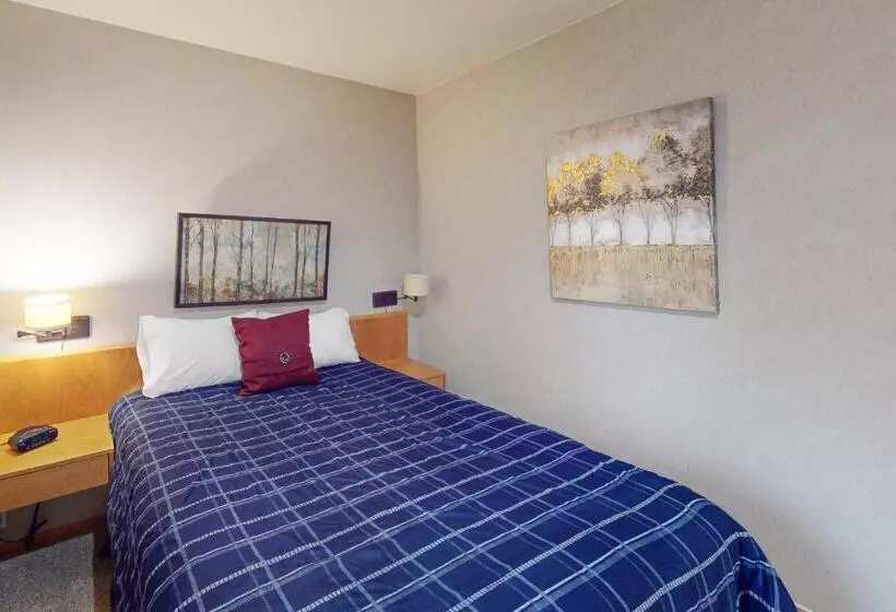 ホテル River Bank Lodge