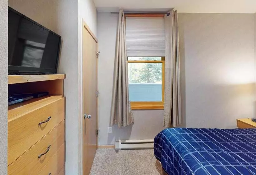 ホテル River Bank Lodge