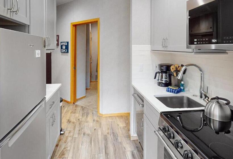 בית מלון כפרי River Bank Lodge