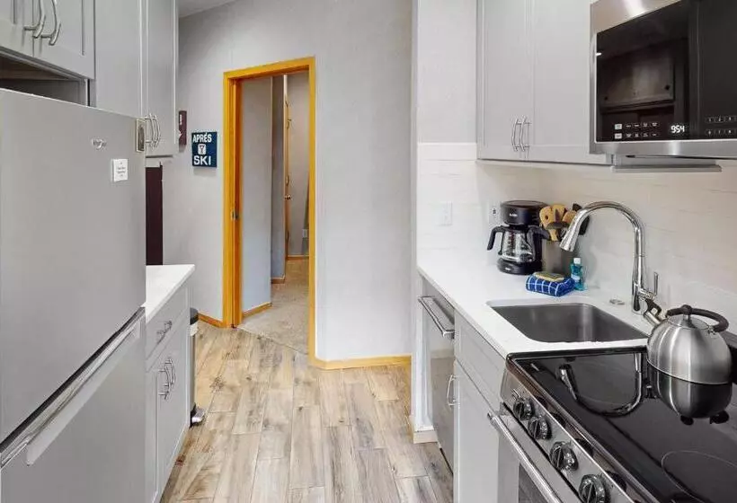 ホテル River Bank Lodge