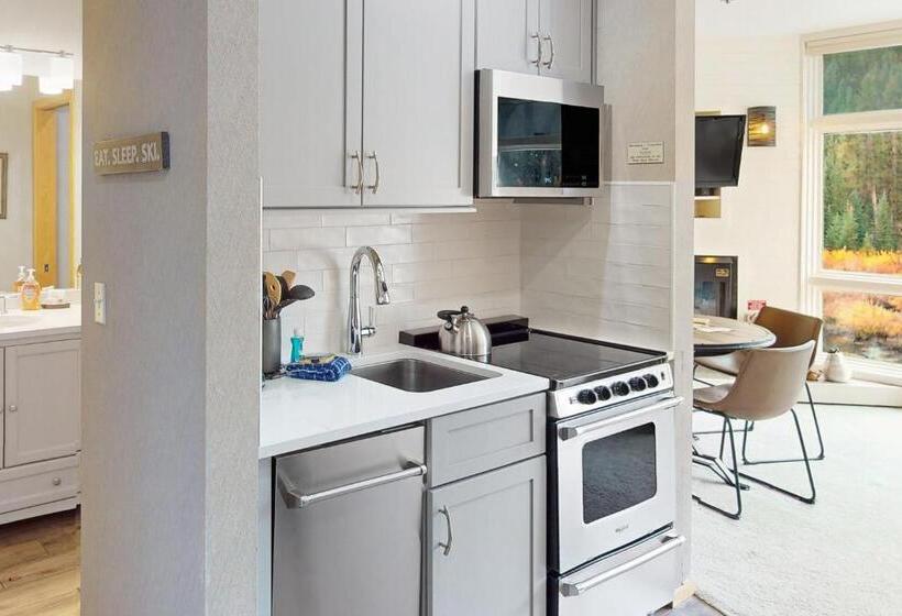 בית מלון כפרי River Bank Lodge