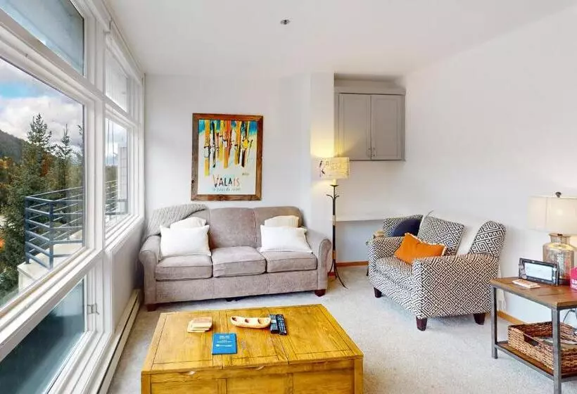 ホテル River Bank Lodge