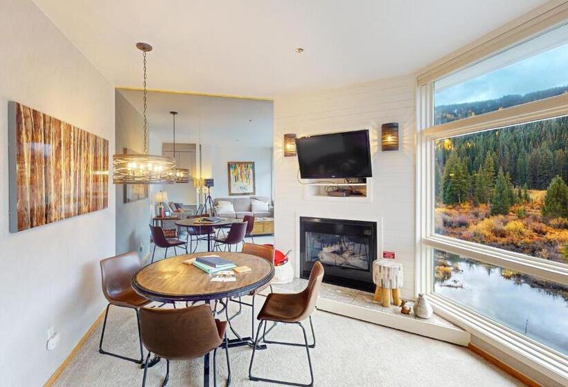 בית מלון כפרי River Bank Lodge