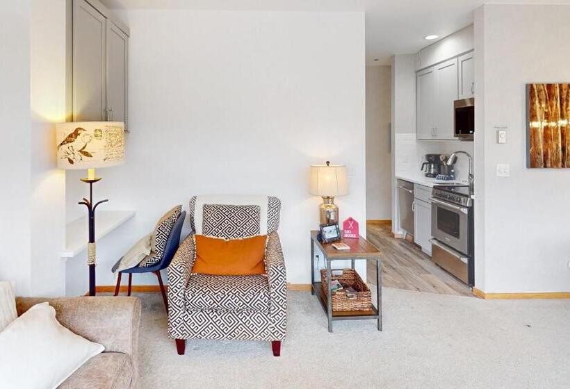 בית מלון כפרי River Bank Lodge