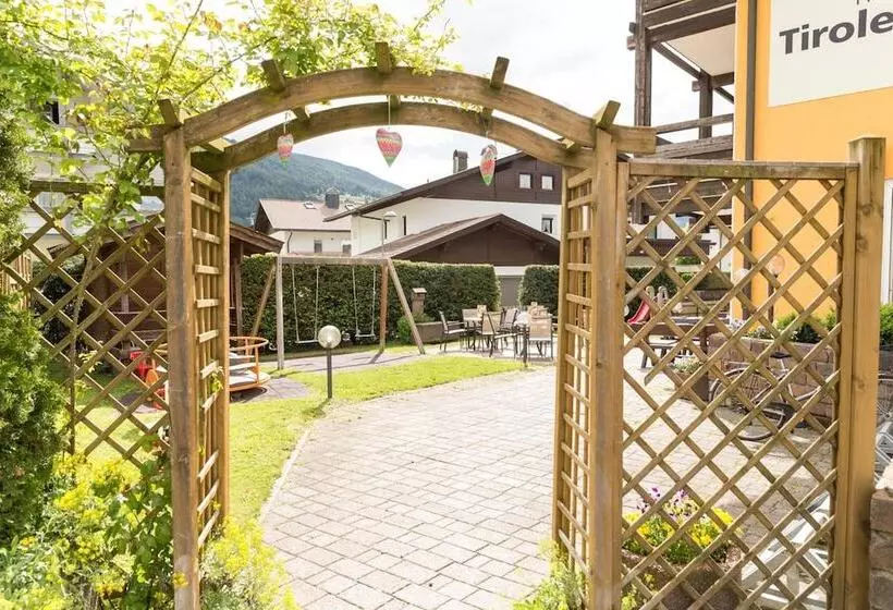 ホテル Tirolerhof