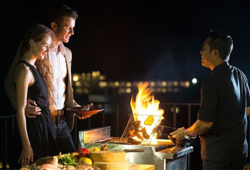 ホテル Cross Paasha Bali Seminyak