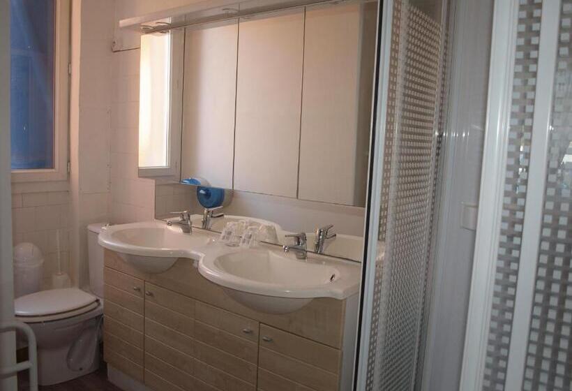 Hôtel Restaurant   Villa Les Sirènes