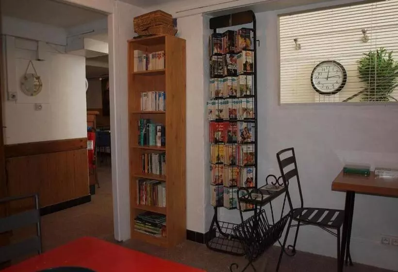 Hôtel Restaurant   Villa Les Sirènes