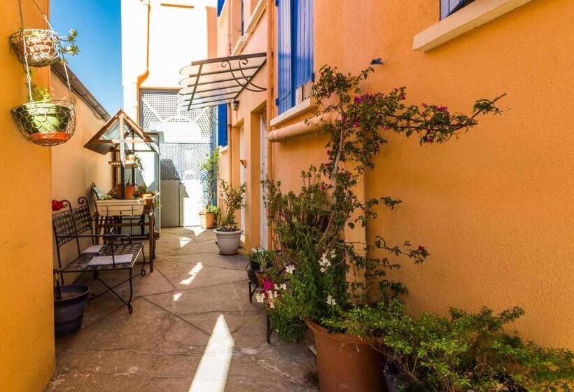 Hôtel Restaurant   Villa Les Sirènes