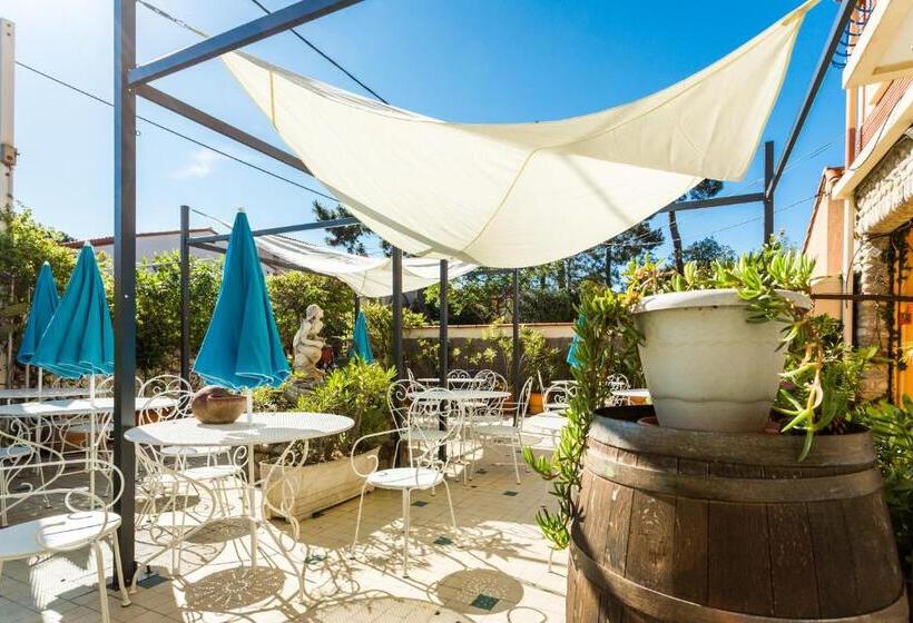 Hôtel Restaurant   Villa Les Sirènes