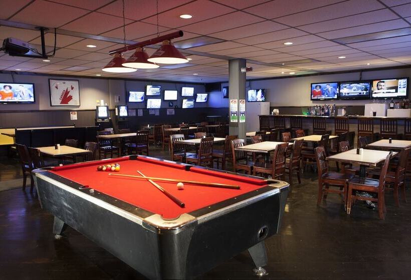 汽车旅馆  Brunswick Parry Sound