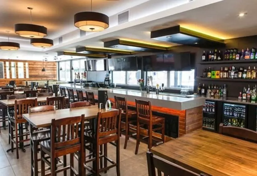 汽车旅馆 Brunswick Parry Sound