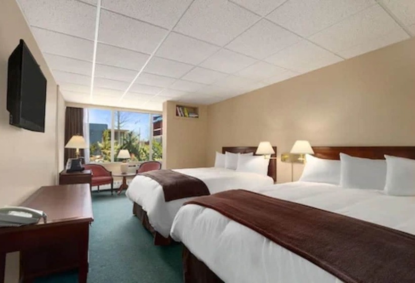 汽车旅馆  Brunswick Parry Sound