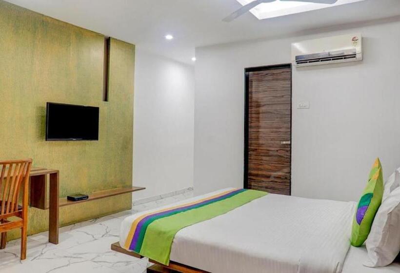 בית מלון כפרי Shivas Inn